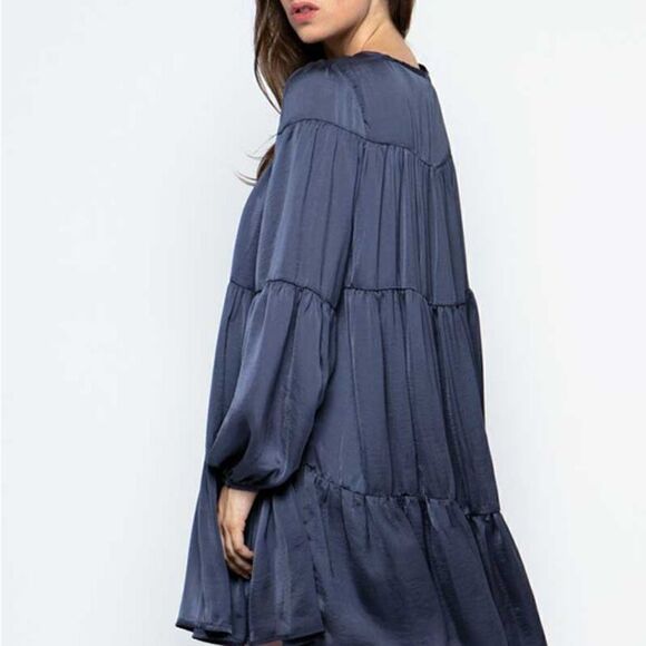 NWT & Merci Slate Blue Long Sleeve Tiered Baby Doll Dress Sz M - Picture 2 of 9